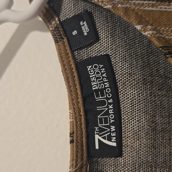 Shirt - Picture 3 of 3